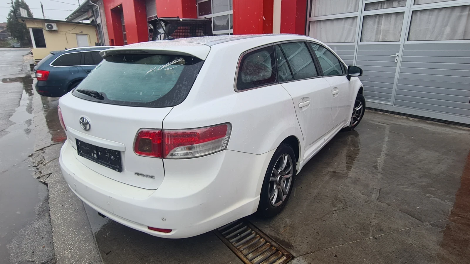 Toyota Avensis D4d 126кс - изображение 2