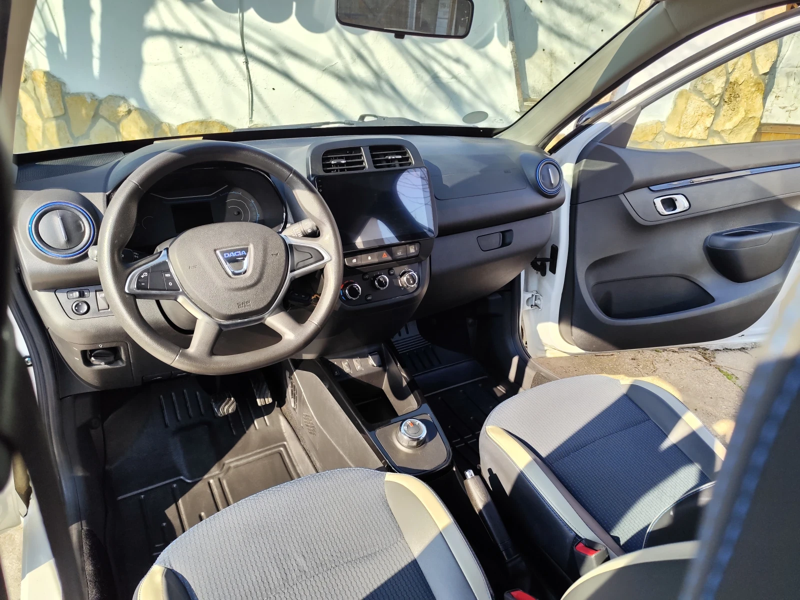 Dacia Spring Electric , снимка 13 - Автомобили и джипове - 53748930