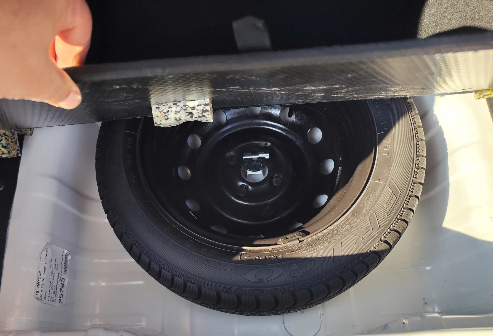 Dacia Spring Electric , снимка 17 - Автомобили и джипове - 53748930