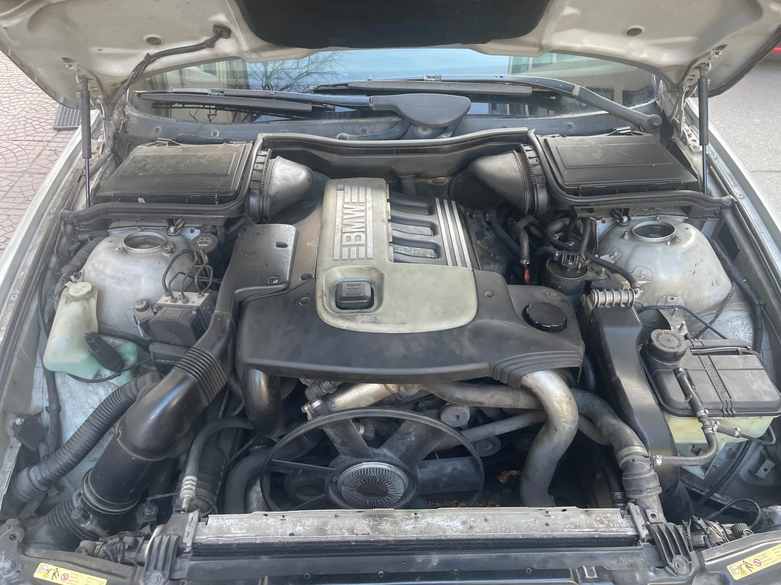 BMW 520, снимка 5 - Автомобили и джипове - 53771317