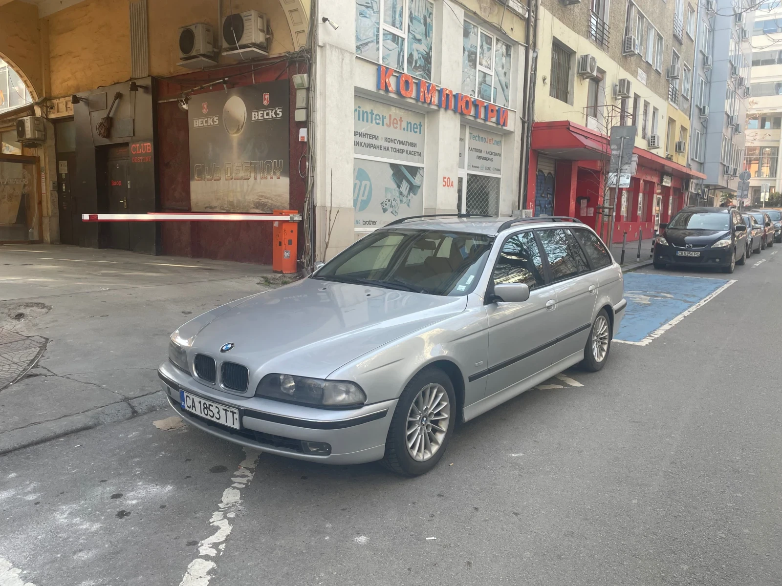 BMW 520, снимка 2 - Автомобили и джипове - 53771317