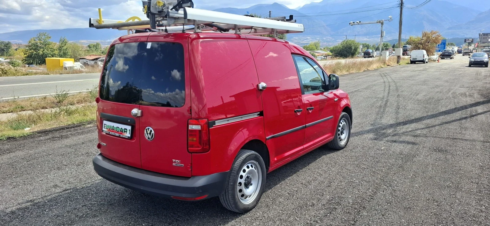 VW Caddy 2.0TDI 4X4, снимка 3 - Автомобили и джипове - 56216974