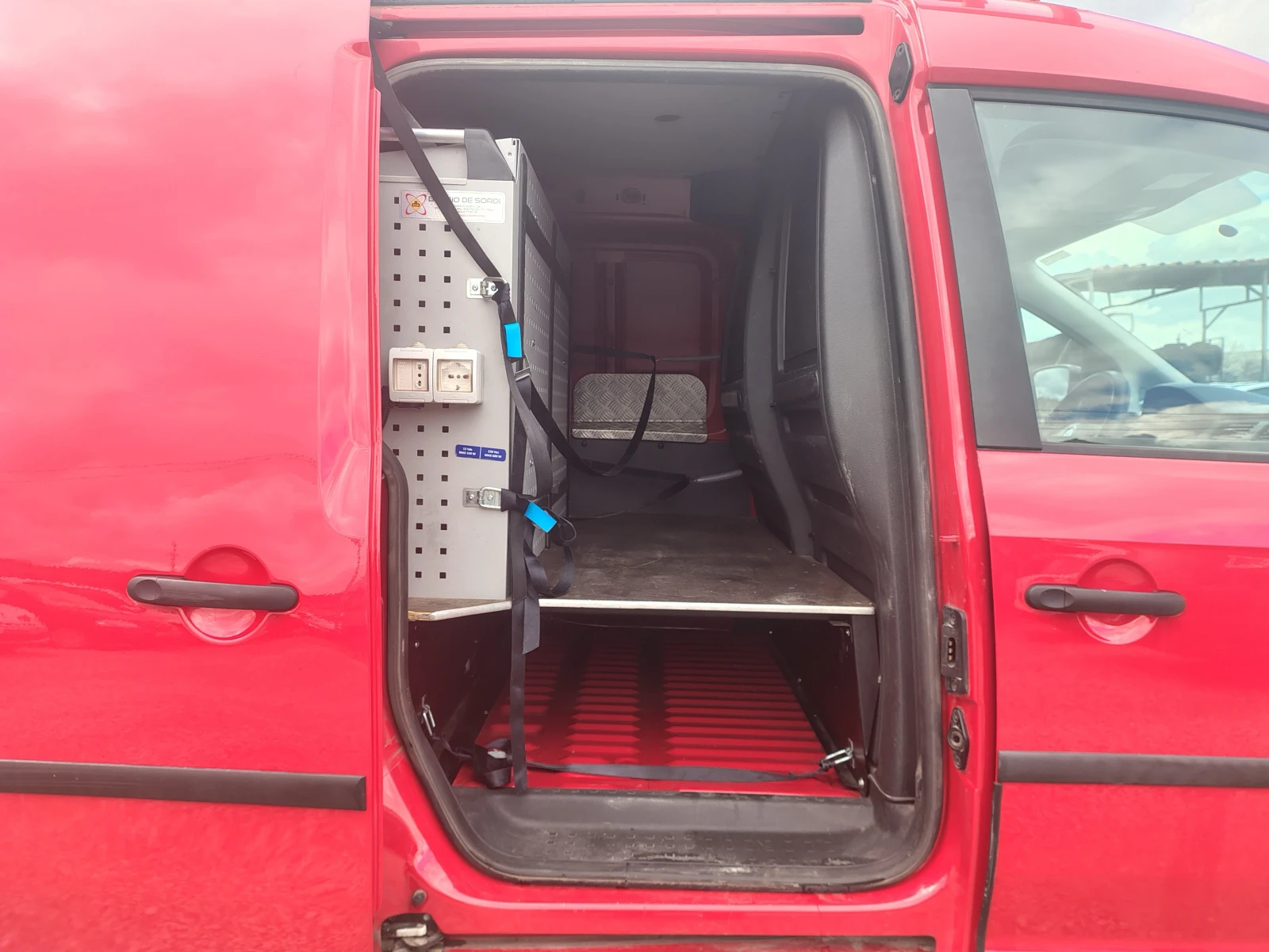 VW Caddy 2.0TDI 4X4 | Mobile.bg � ����������� 10