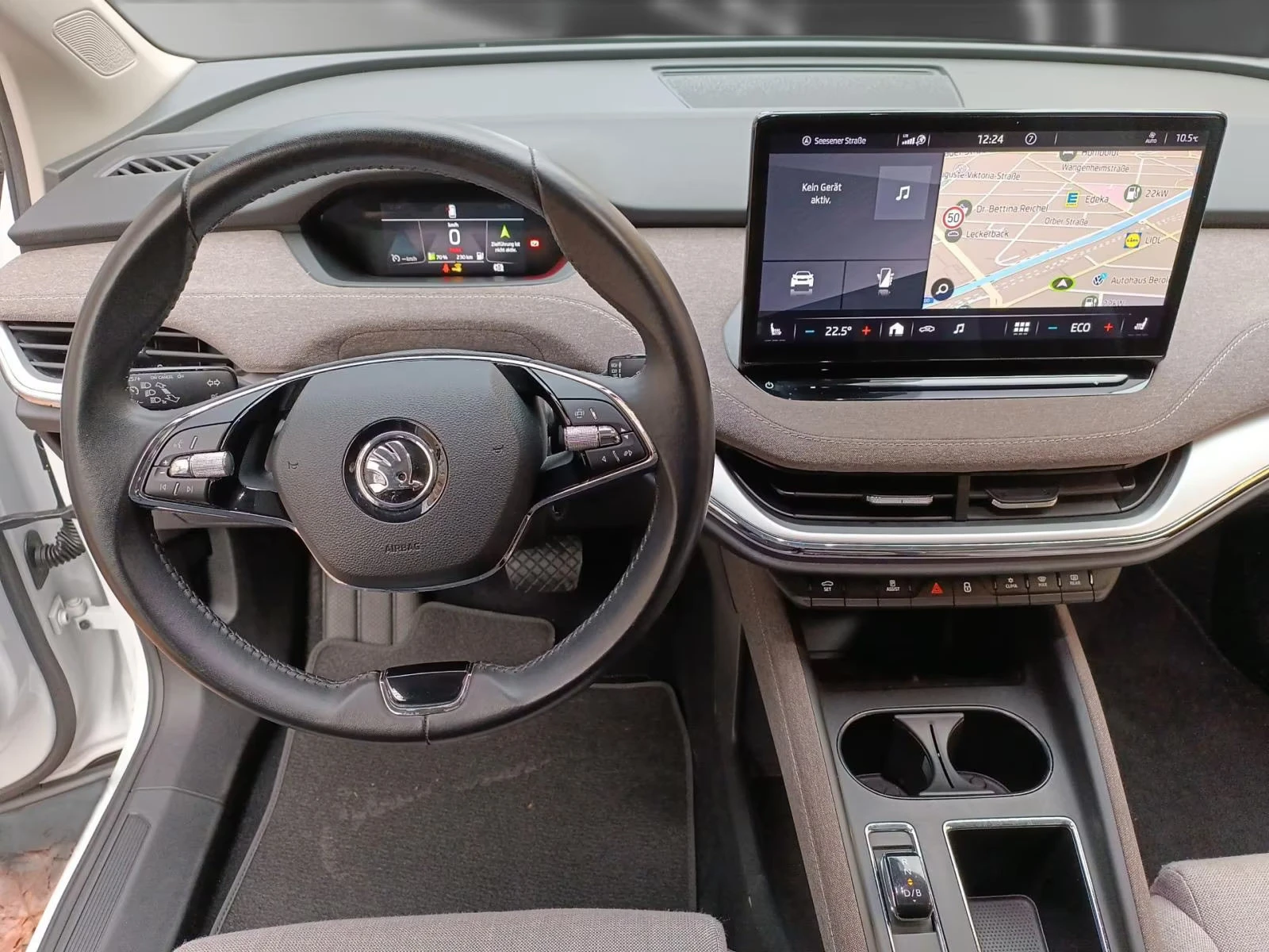 Skoda Enyaq iV60/179HP/PANO/CAM/NAVI/LED/CPLAY/359q, снимка 8 - Автомобили и джипове - 54737296