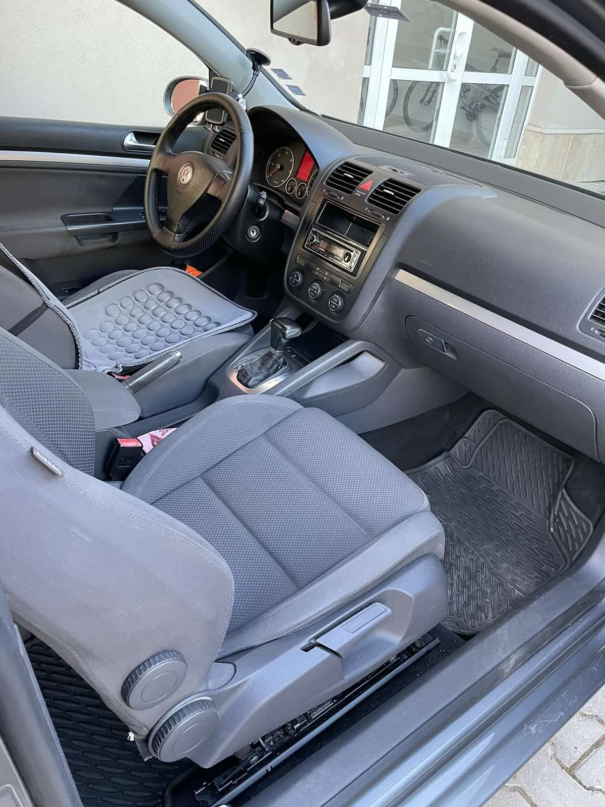 VW Golf, снимка 6 - Автомобили и джипове - 54917748