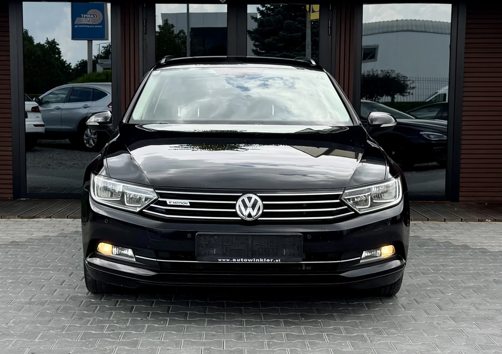 VW Passat 4Motion* Navi* Подгрев* Лизинг, снимка 2 - Автомобили и джипове - 55000762