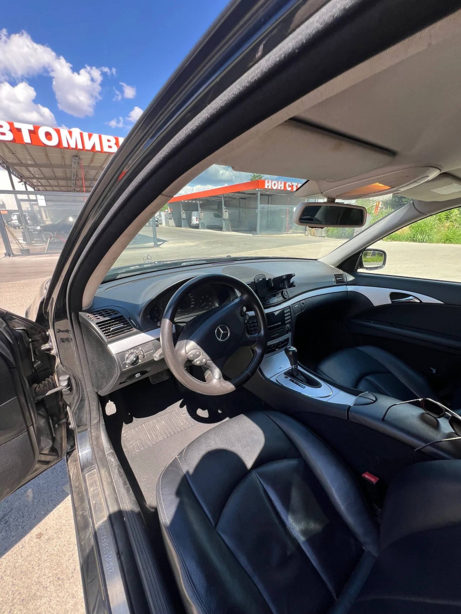 Mercedes-Benz E 280, снимка 11 - Автомобили и джипове - 55060832