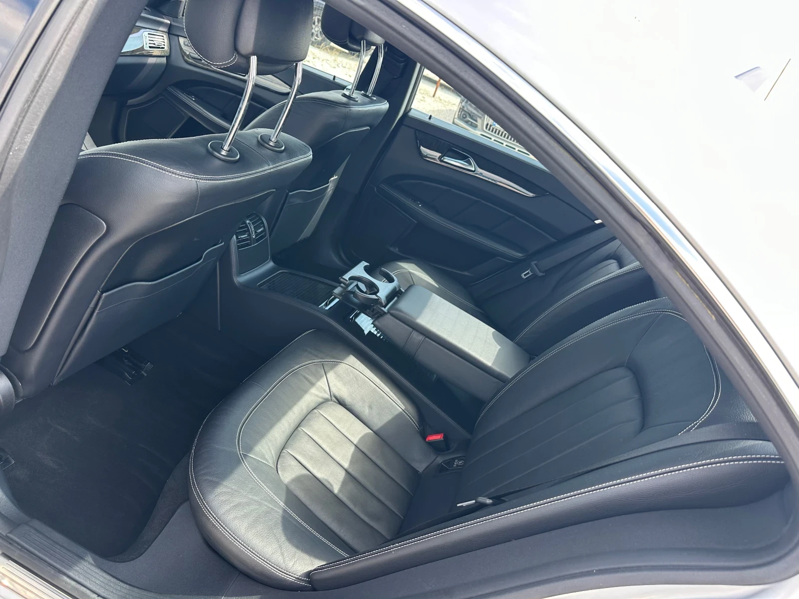 Mercedes-Benz CLS 350 CDI, 4 MATIC, ДИСТРОНИК, AMG, АСИТЕНТ, ТОП!!!, снимка 13 - Автомобили и джипове - 55151808