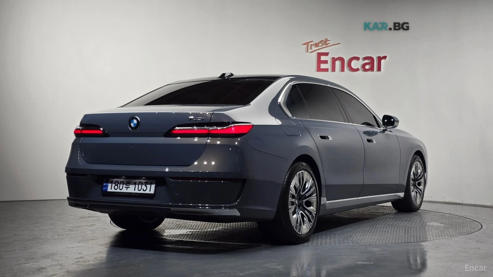 BMW 740 * DESIGN* PURE EXCELLENCE* THEATER SCREEN* , снимка 2 - Автомобили и джипове - 55299753