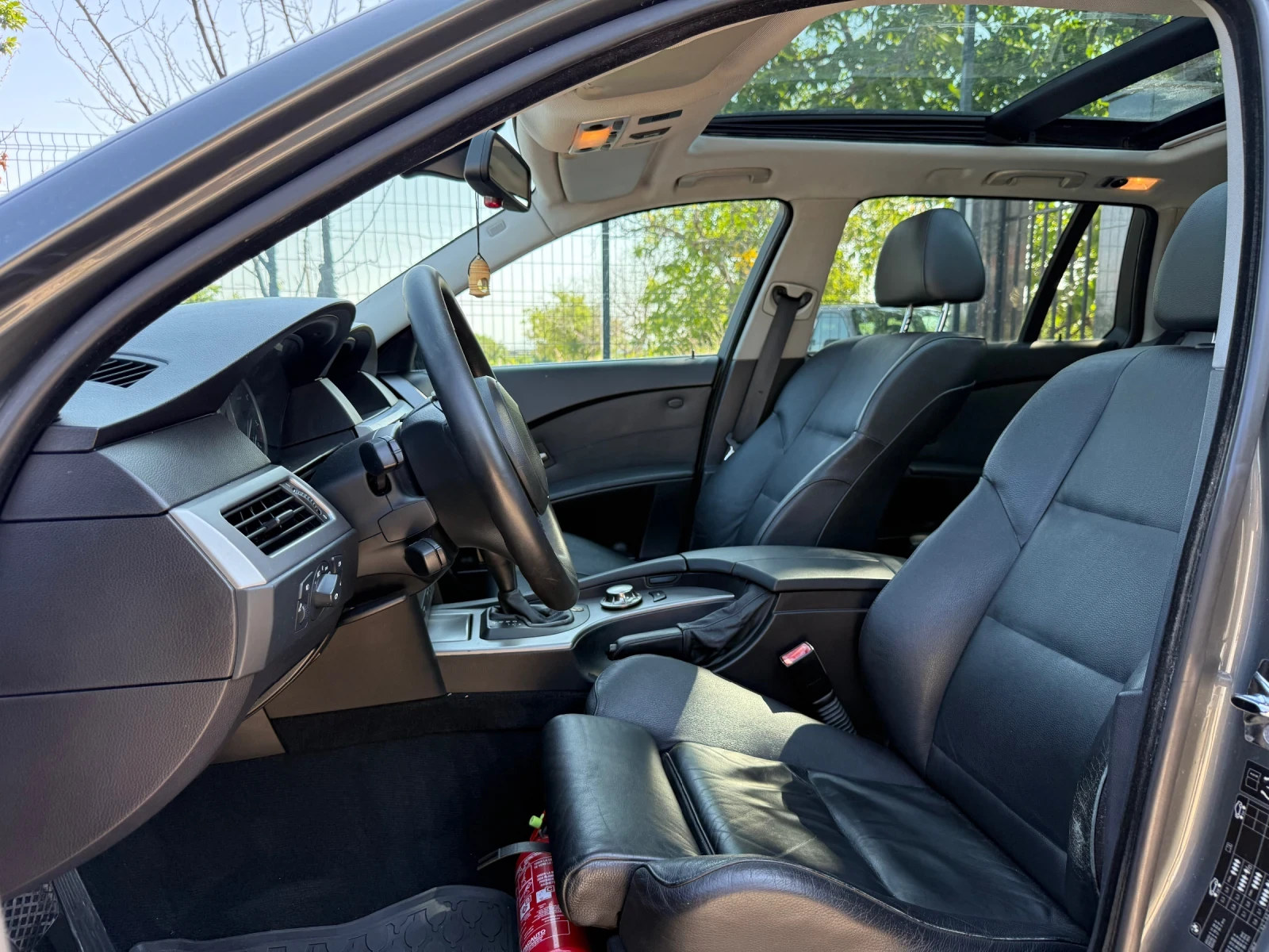 BMW 525 Pano/Navi/Xenon, снимка 5 - Автомобили и джипове - 55453306