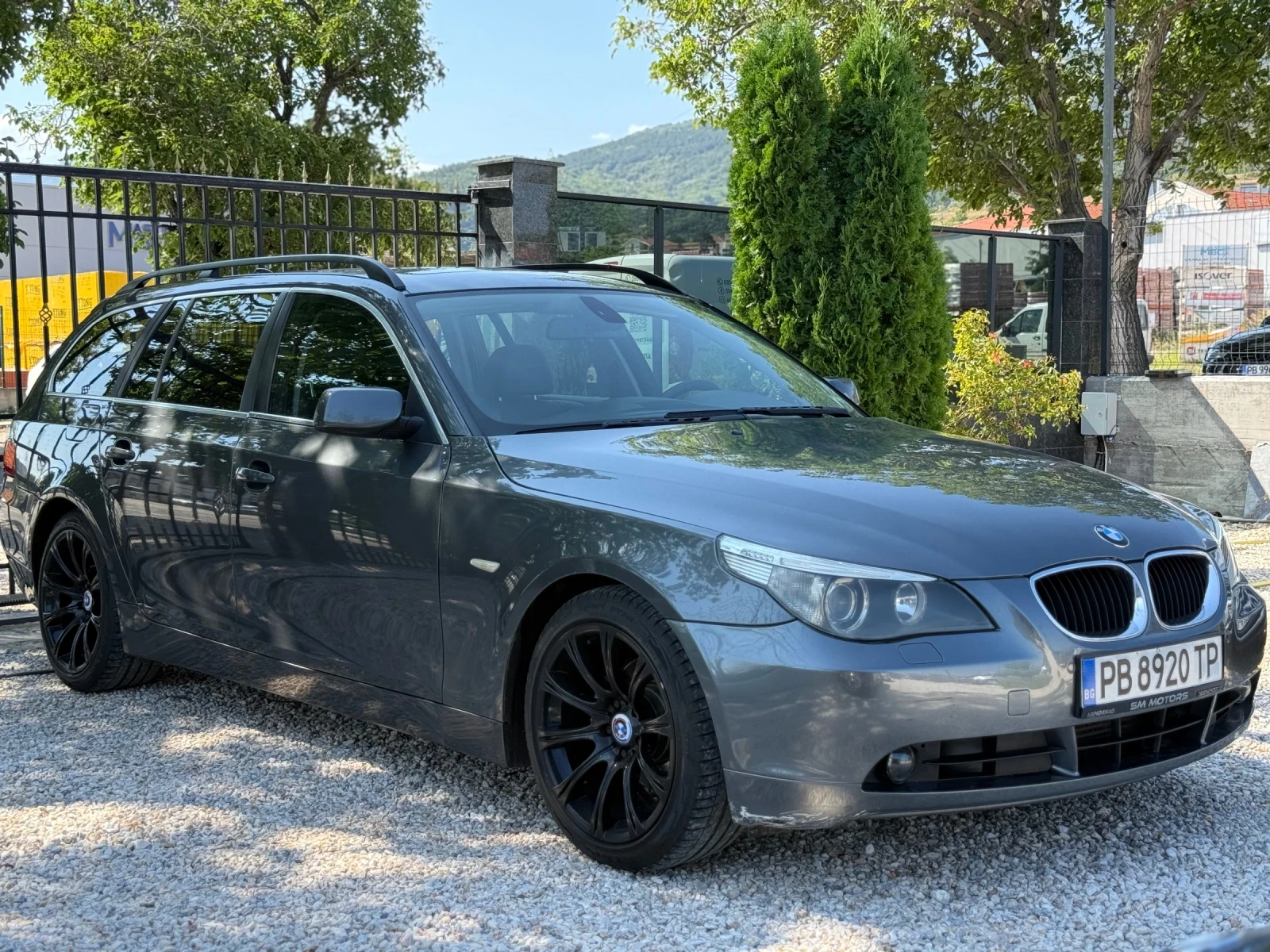 BMW 525 Pano/Navi/Xenon, снимка 2 - Автомобили и джипове - 55453306