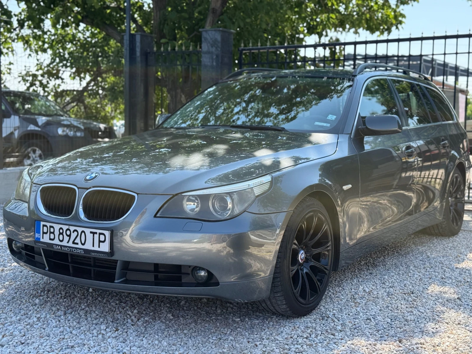 BMW 525 Pano/Navi/Xenon, снимка 3 - Автомобили и джипове - 55453306