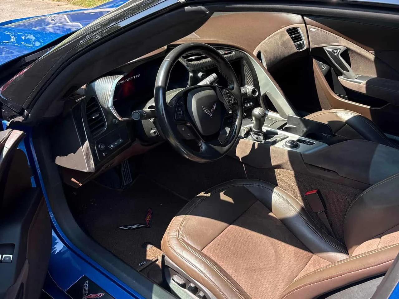 Chevrolet Corvette * Z51 3LT * АВТОКРЕДИТ БЕЗ ПЪРВОНАЧАЛНА ВНОСКА* , снимка 5 - Автомобили и джипове - 55685155