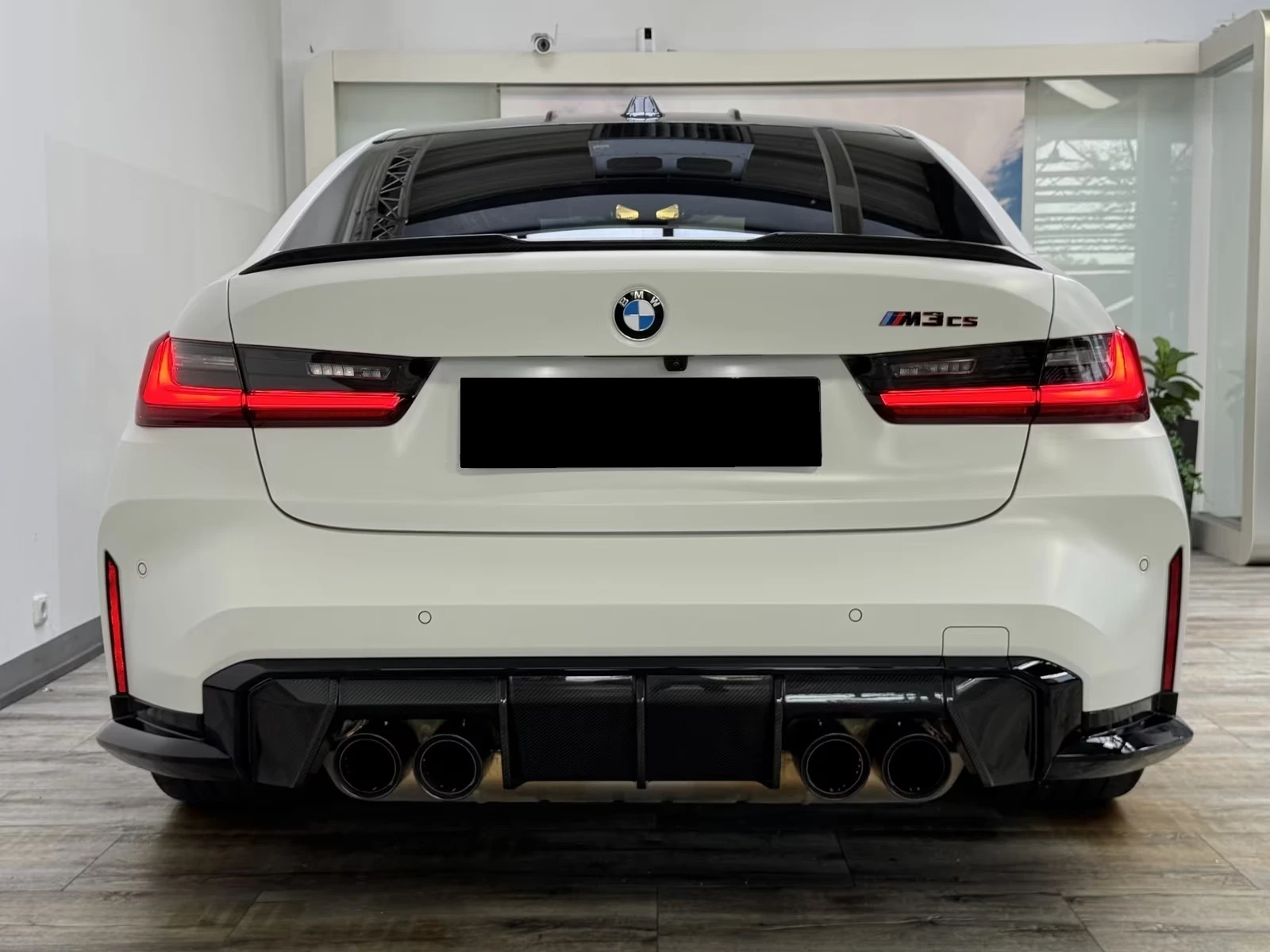 BMW M3 CS/M DRIVER'S PACKAGE/CARBON SEAT/HEAD UP/KERA, снимка 3 - Автомобили и джипове - 55687840