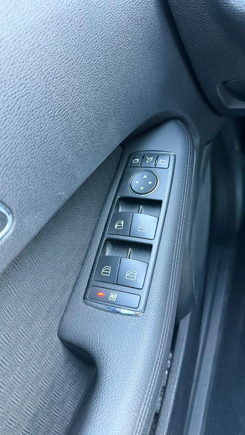 Mercedes-Benz E 250, снимка 7 - Автомобили и джипове - 56357982