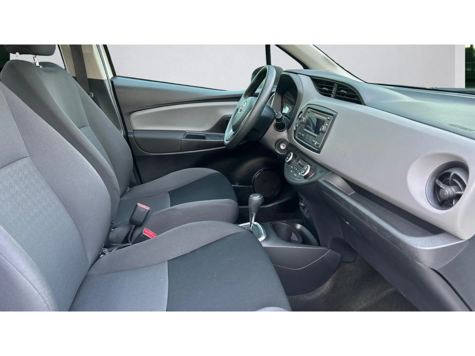 Toyota Yaris 1.5 HSD, ������� ������ �� 205   | Mobile.bg � ����������� 6