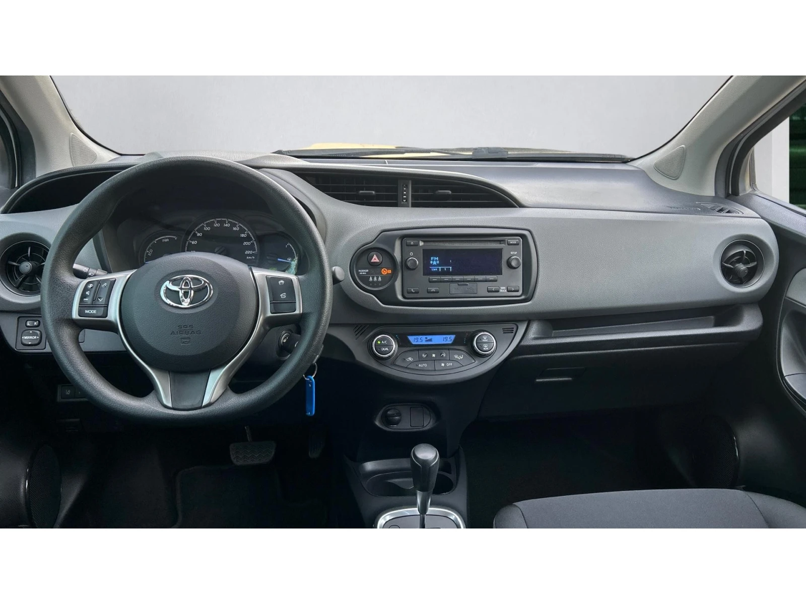 Toyota Yaris 1.5 HSD, ������� ������ �� 205   | Mobile.bg � ����������� 8