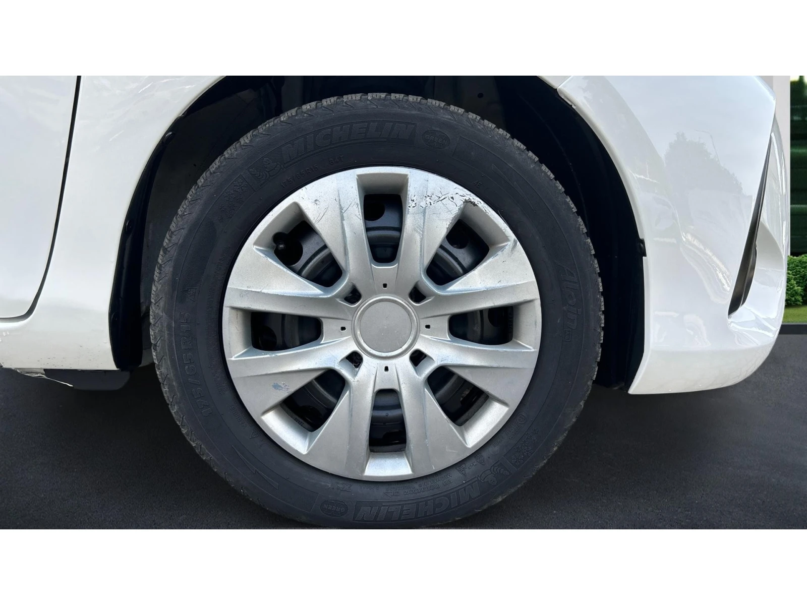 Toyota Yaris 1.5 HSD, ������� ������ �� 205   | Mobile.bg � ����������� 16
