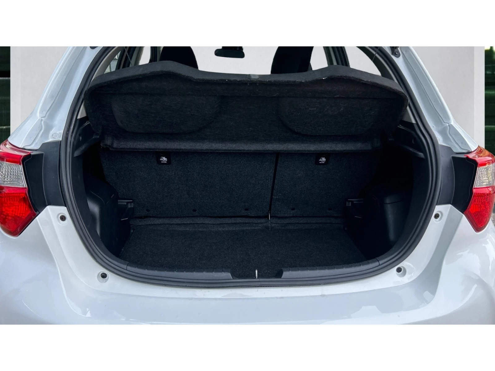 Toyota Yaris 1.5 HSD, ������� ������ �� 205   | Mobile.bg � ����������� 10