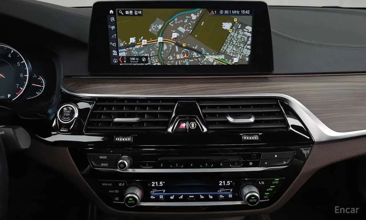 BMW 530, снимка 12 - Автомобили и джипове - 56710551
