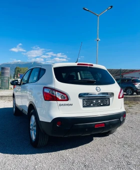 Nissan Qashqai 1.6 + ГАЗ * Навигация* Сервизна история* Реални км, снимка 7