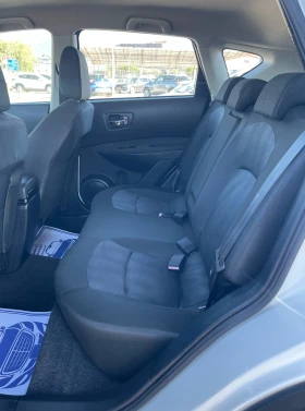 Nissan Qashqai 1.6 + ГАЗ * Навигация* Сервизна история* Реални км, снимка 11