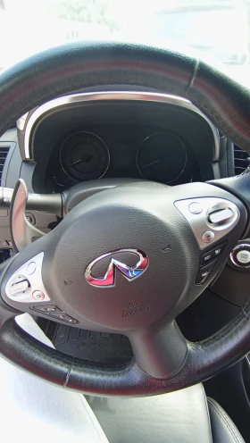 Infiniti QX70 3.7 | Mobile.bg    12
