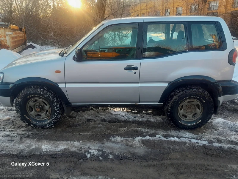 Nissan Terrano 2.7 TDI 125, снимка 2 - Автомобили и джипове - 48549481