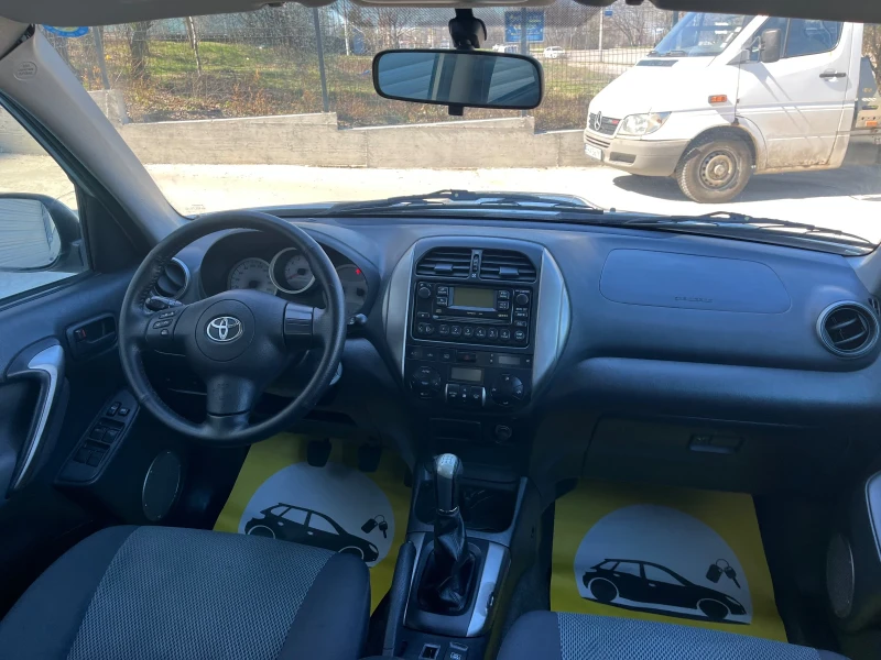 Toyota Rav4 Италия, снимка 14 - Автомобили и джипове - 49573069