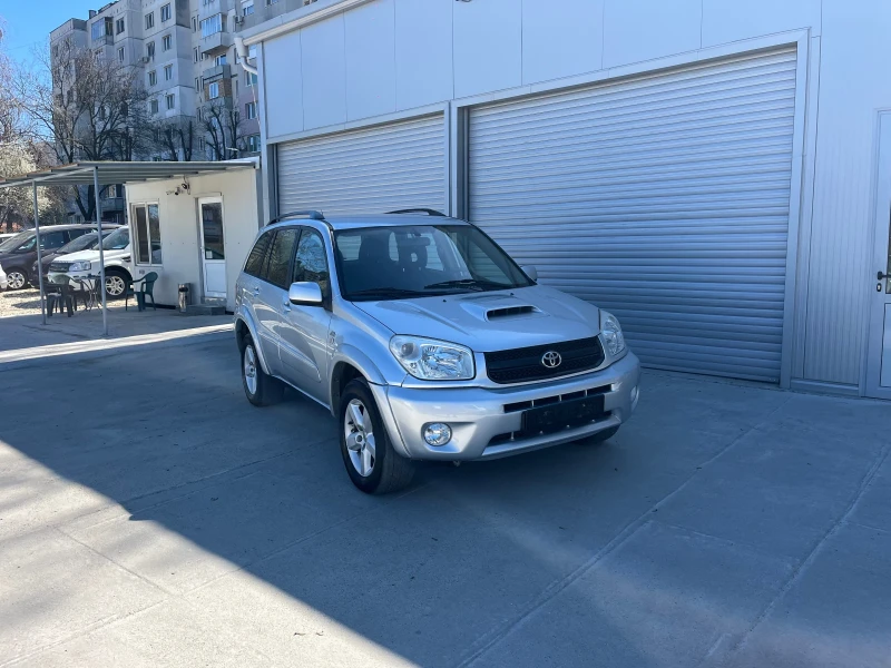 Toyota Rav4 Италия, снимка 1 - Автомобили и джипове - 49573069