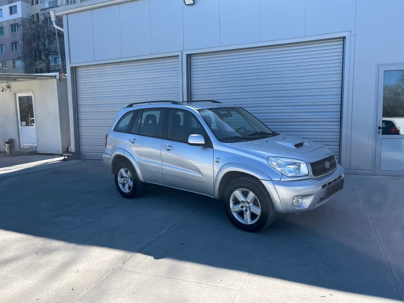 Toyota Rav4 Италия, снимка 5 - Автомобили и джипове - 49573069