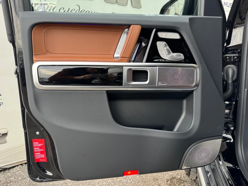 Mercedes-Benz G 63 AMG НОВ * НАЛИЧЕН * ГАРАНЦИЯ * MANUFAKTUR, снимка 5 - Автомобили и джипове - 52065460