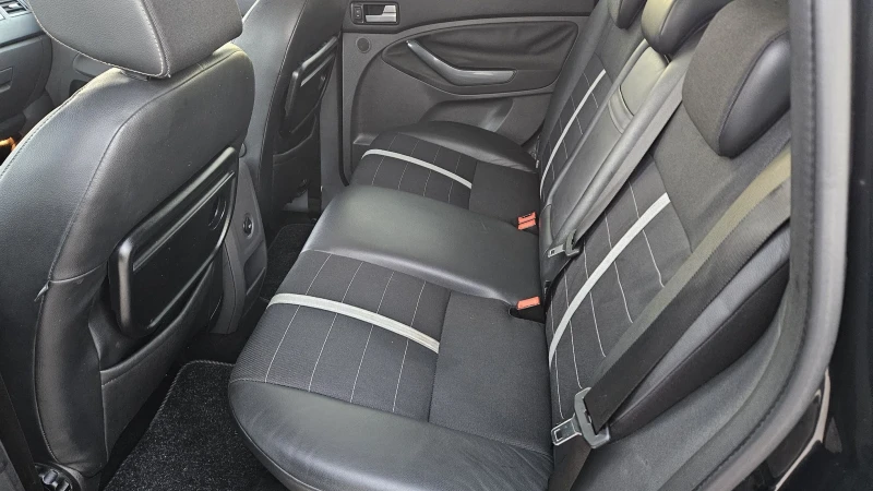 Ford Kuga 2.0 d...4X4..PANORAMA , снимка 9 - Автомобили и джипове - 52806547