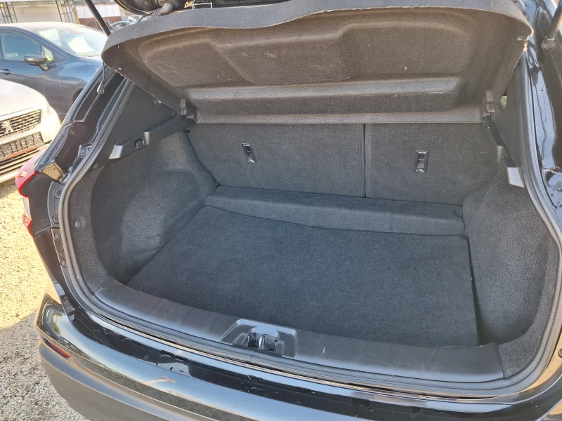 Nissan Qashqai 1.5 DCI, снимка 13 - Автомобили и джипове - 52838393