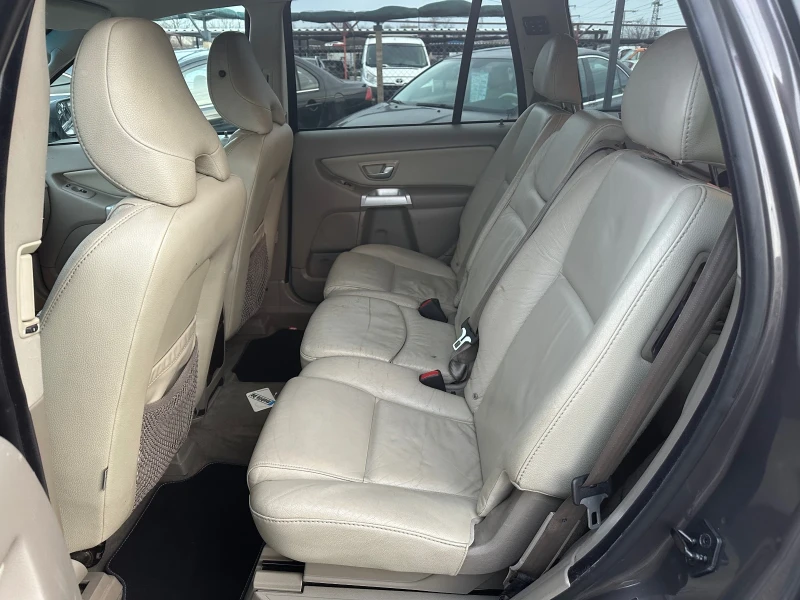 Volvo Xc90 2.5T Автоматик 7-местен, снимка 8 - Автомобили и джипове - 53181950