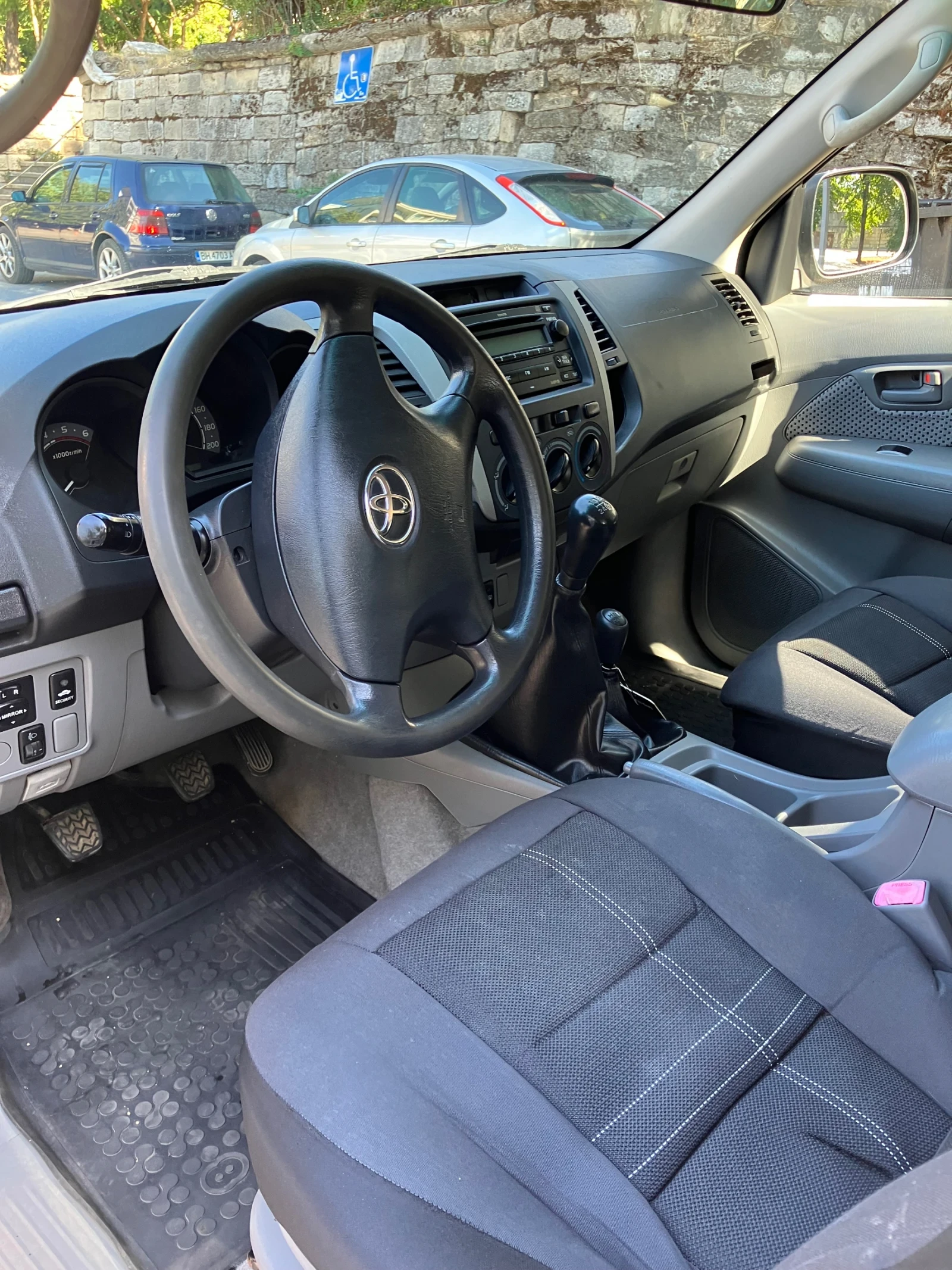 Toyota Hilux  - изображение 4