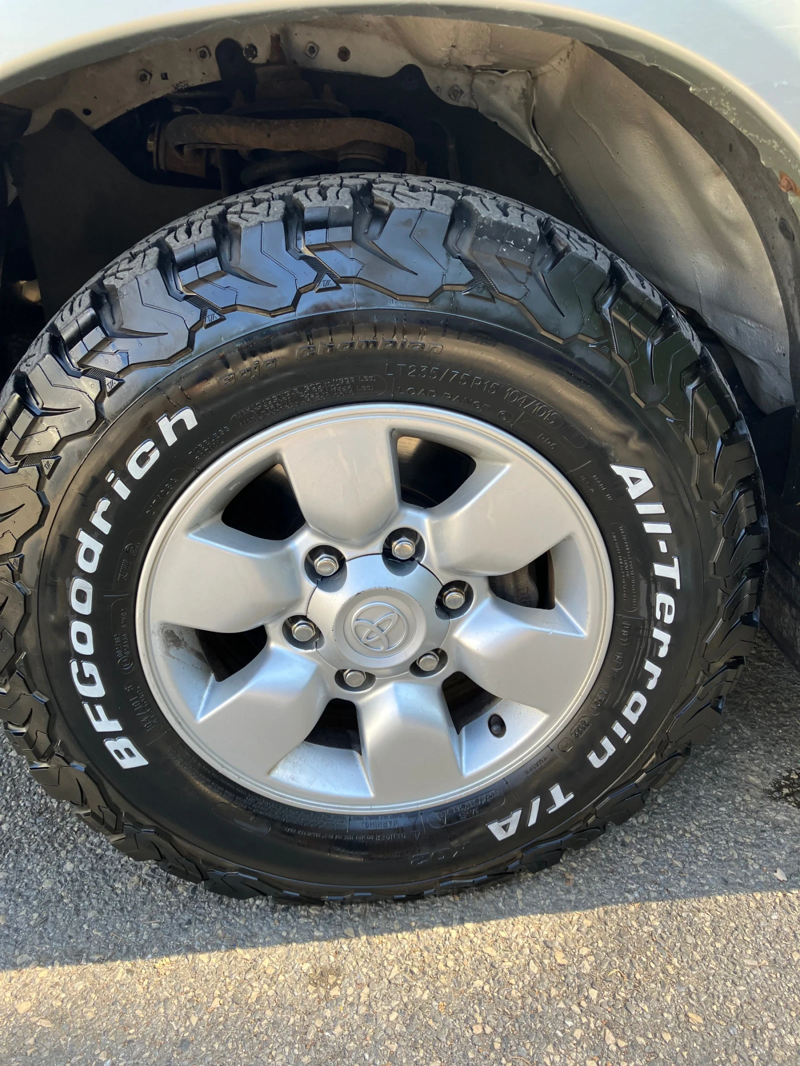 Toyota Hilux  - изображение 7