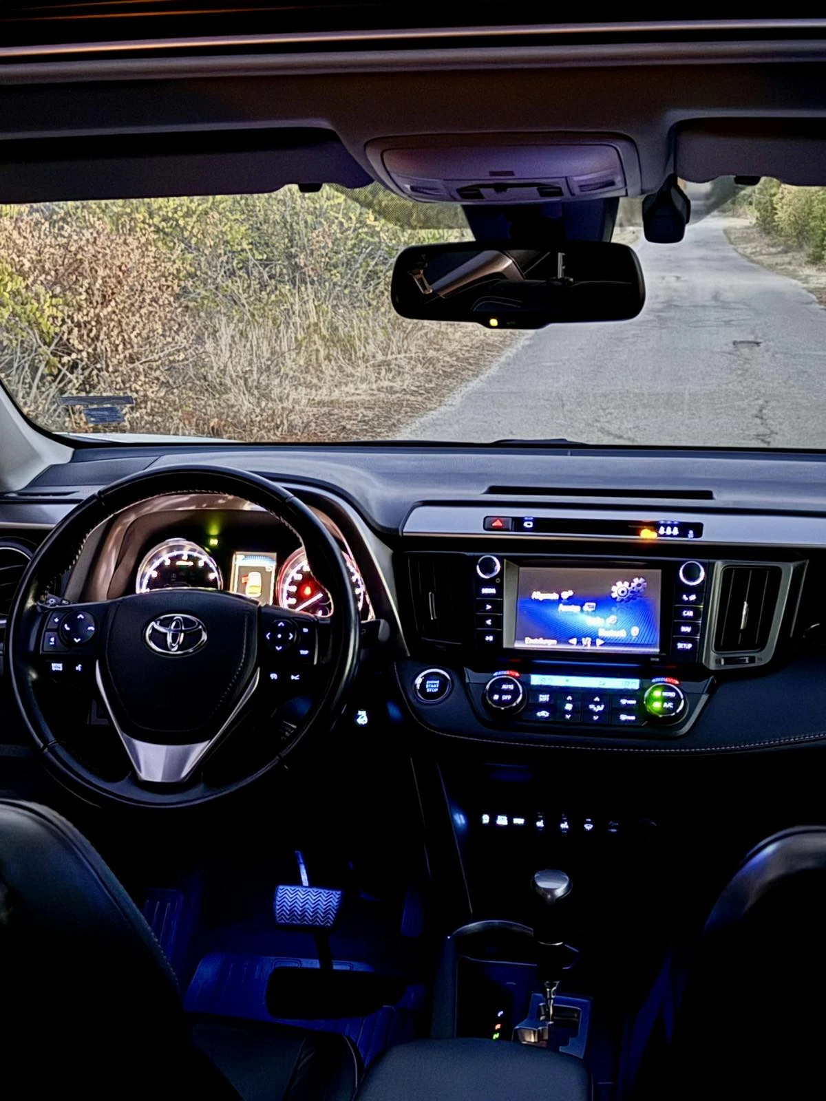 Toyota Rav4 FACELIFT, 2.0i, 4X4, ГАРАНЦИЯ 2г.  - изображение 6