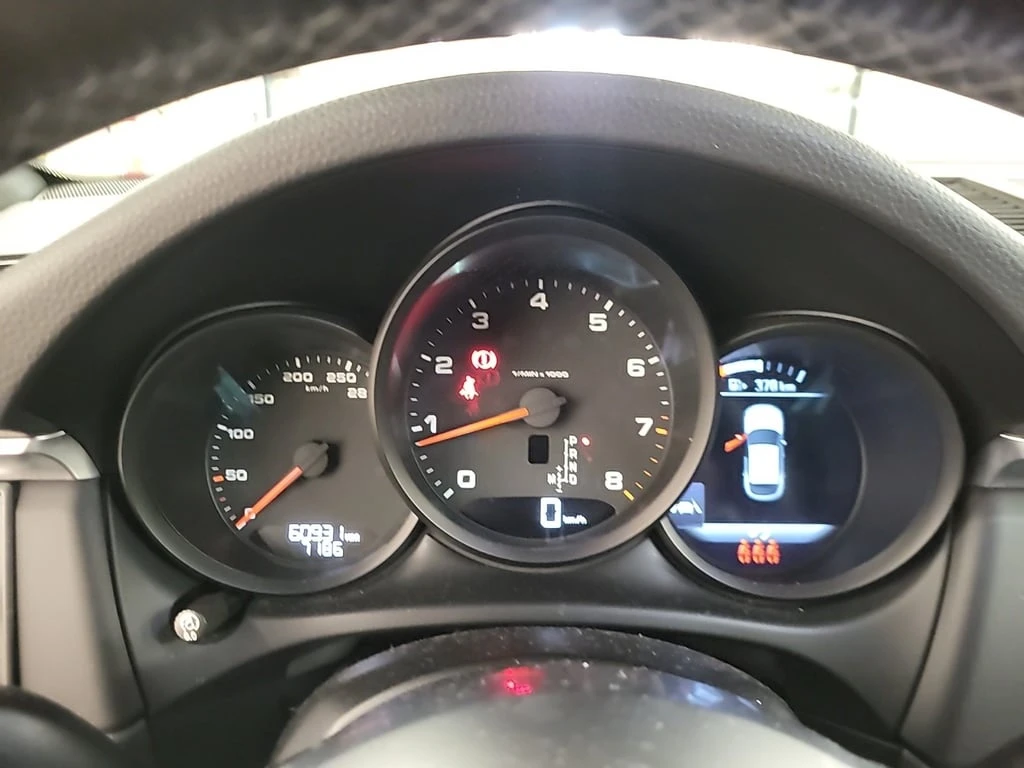 Porsche Macan * AWD * CARFAX * БЕЗ ПЪРВОНАЧАЛНА ВНОСКА - изображение 10