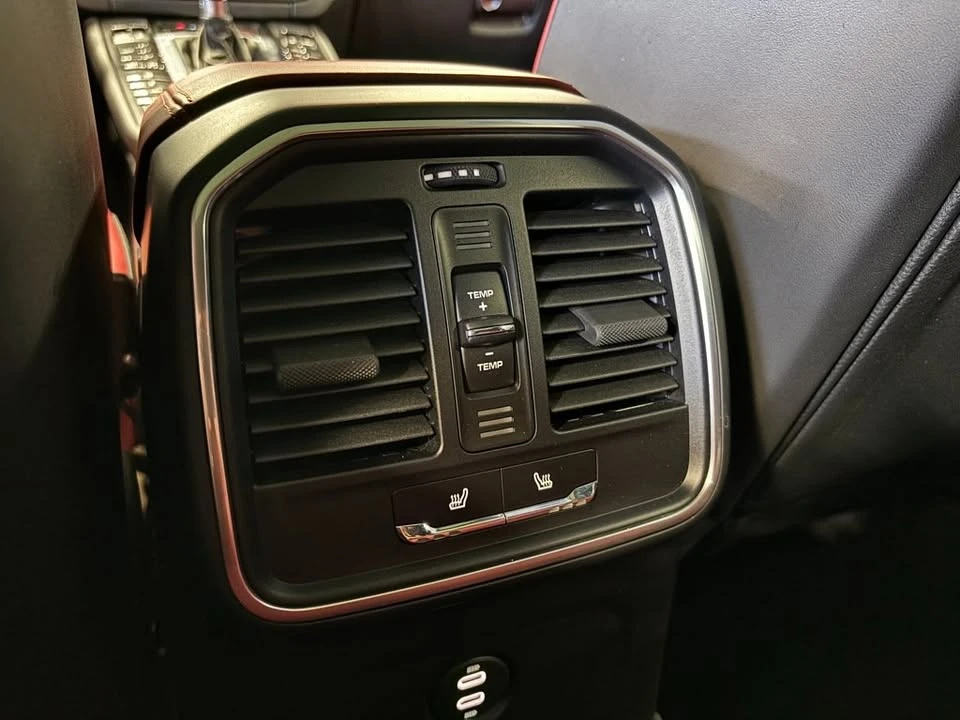 Porsche Macan GTS* CARFAX* АВТОФИНАНС БЕЗ ПЪРВОНАЧАЛНА ВНОСКА - изображение 4