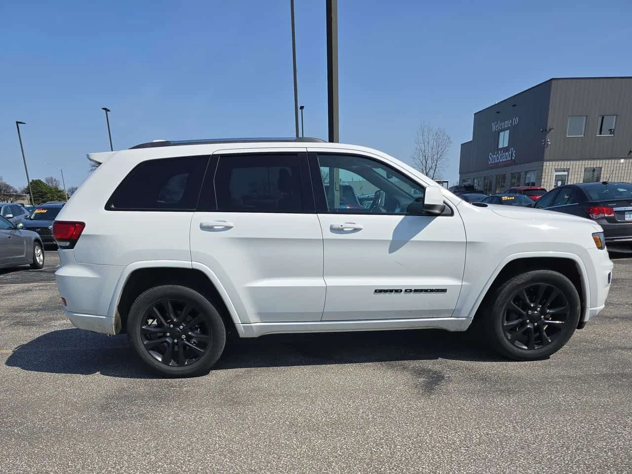 Jeep Grand cherokee * LAREDO * CARFAX * ЦЕНА ДО БГ, снимка 3 - Автомобили и джипове - 54304553