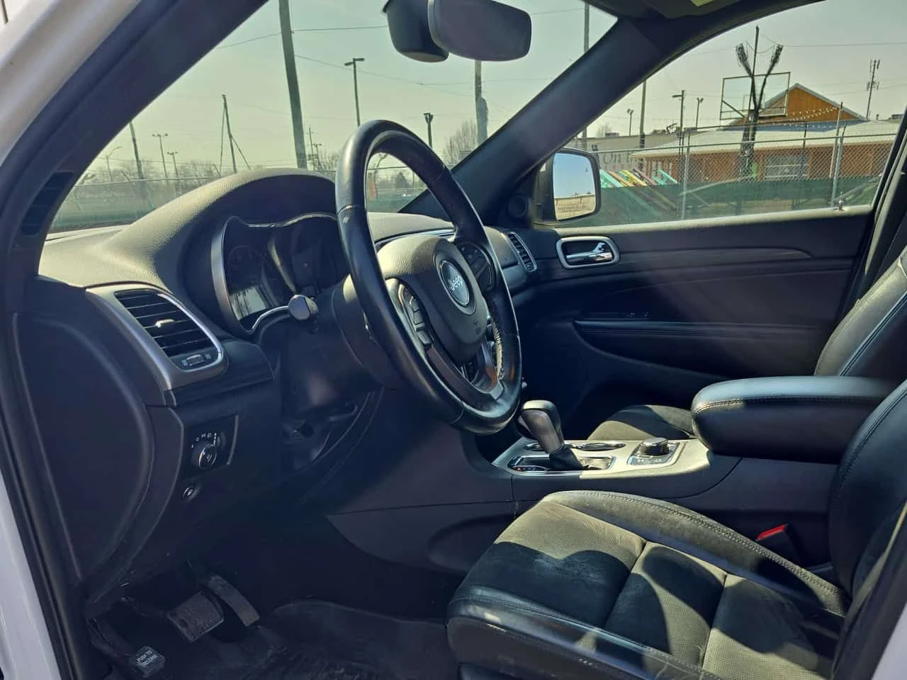 Jeep Grand cherokee * LAREDO * CARFAX * ЦЕНА ДО БГ, снимка 9 - Автомобили и джипове - 54304553