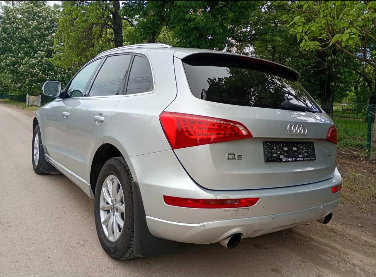 Audi Q5 3.2 FSI, снимка 4 - Автомобили и джипове - 54439802