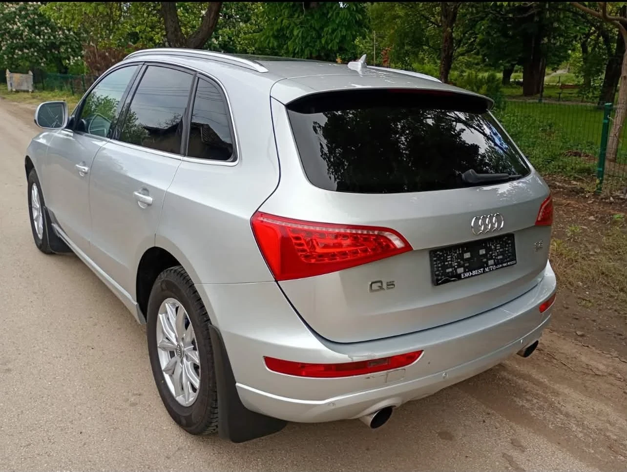Audi Q5 3.2 FSI, снимка 10 - Автомобили и джипове - 54439802