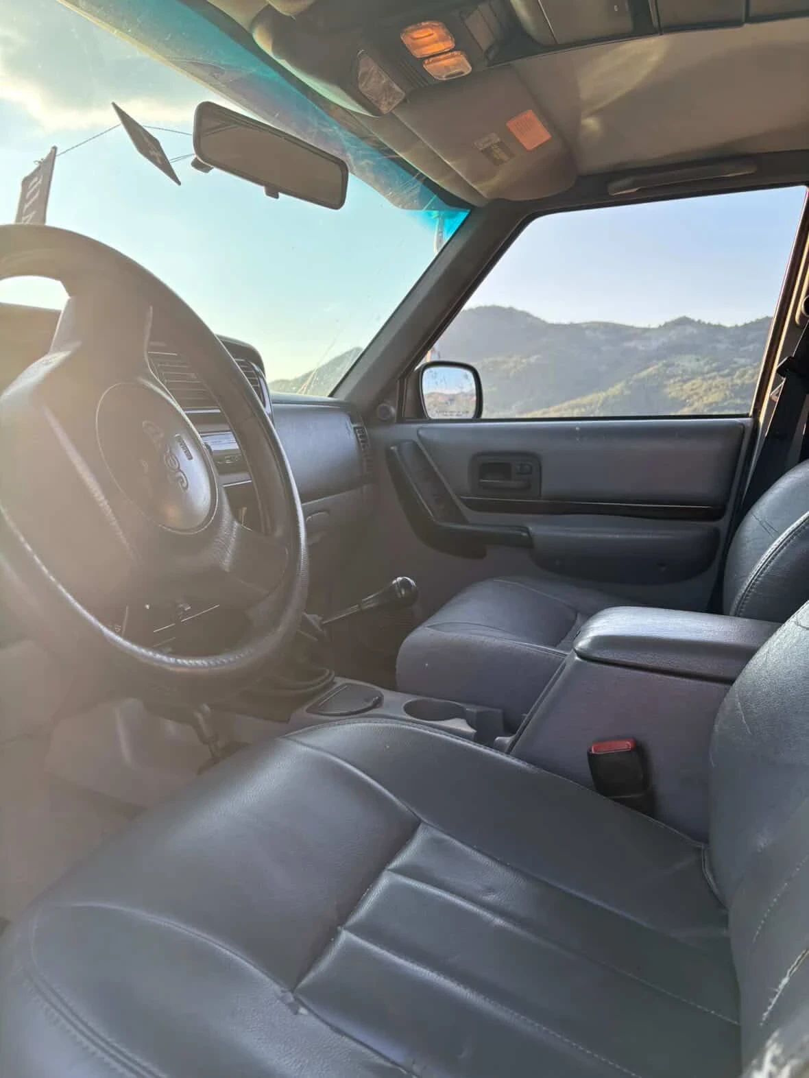 Jeep Cherokee, снимка 5 - Автомобили и джипове - 55451119