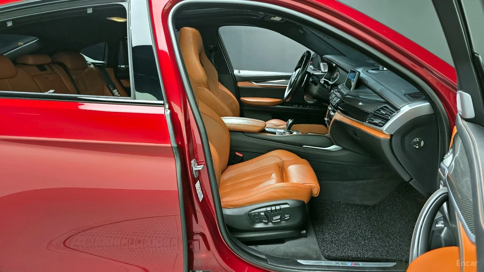 BMW X6 X6M 4.4* HUD* 360* НАВИ* ПАНО* АВТОКРЕДИТ, снимка 9 - Автомобили и джипове - 55620129