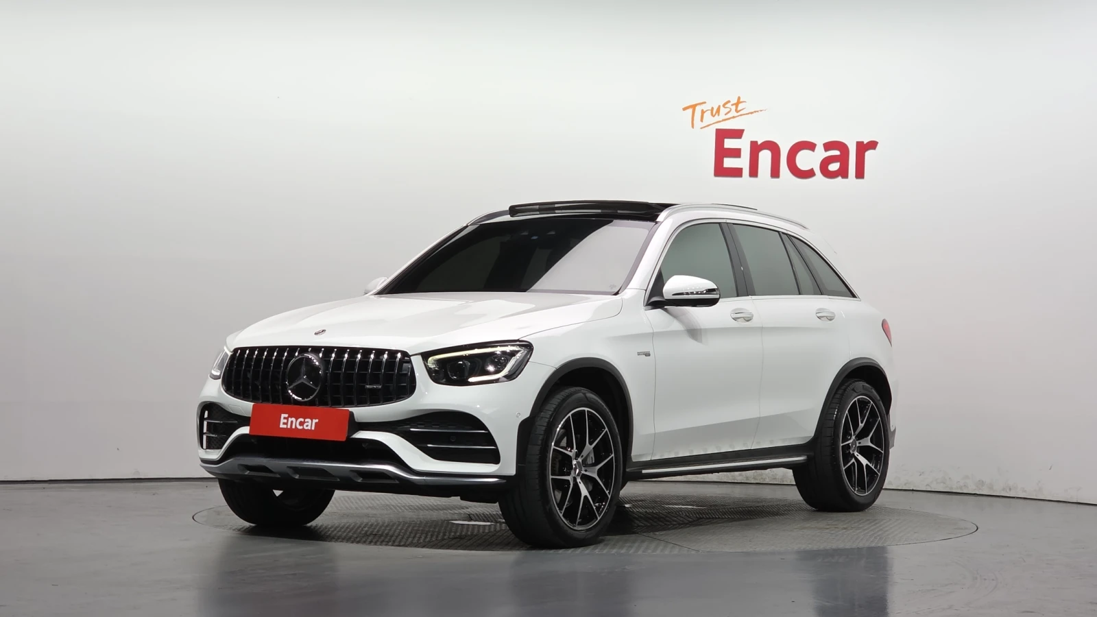 Mercedes-Benz GLC 43 AMG FACELIFT* PANO* HUD* 360* DIS* KEYLESS GO* КРАЙНА , снимка 2 - Автомобили и джипове - 56060576