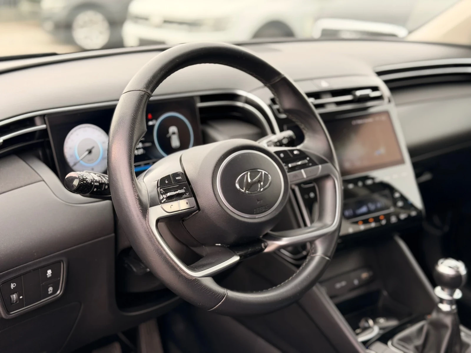Hyundai Tucson 1.6CRDI MILD-HYBRID , снимка 11 - Автомобили и джипове - 56231370