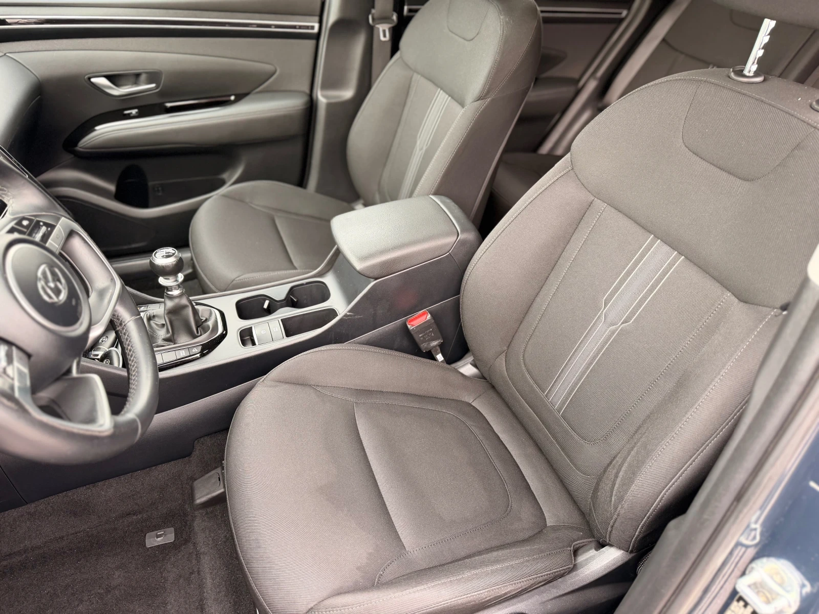 Hyundai Tucson 1.6CRDI MILD-HYBRID , снимка 12 - Автомобили и джипове - 56231370