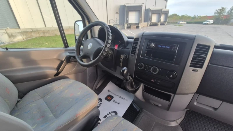 VW Crafter, снимка 11 - Бусове и автобуси - 52147129